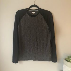 ON l S l Two Tone Tee